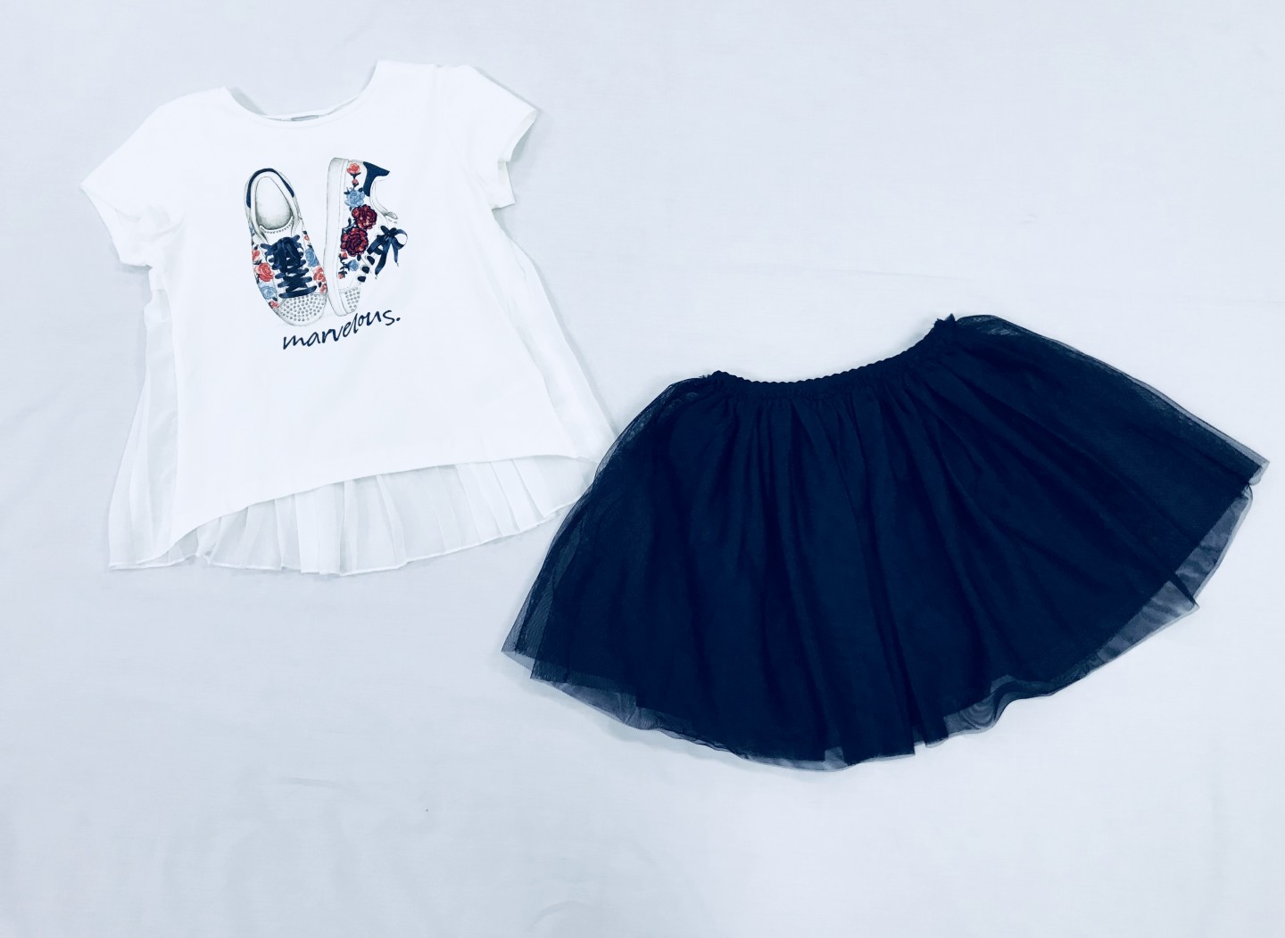 6012 WHITE TOP WITH NAVY SKIRT 2-PIECE SET SIZES 8-14