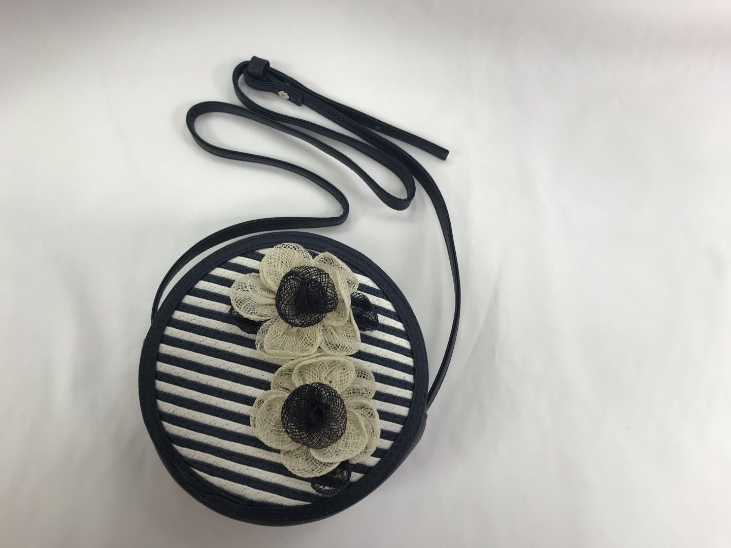 MAYORAL NAVY AND WHITE CROSS BODY PURSE